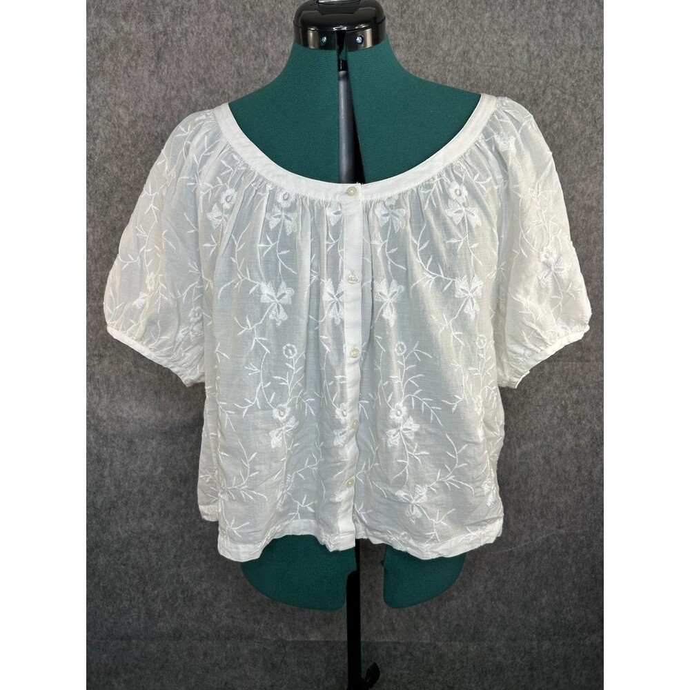 Universal Thread Women’s Puff Short Sleeve White Embroidered Button Up Blouse M